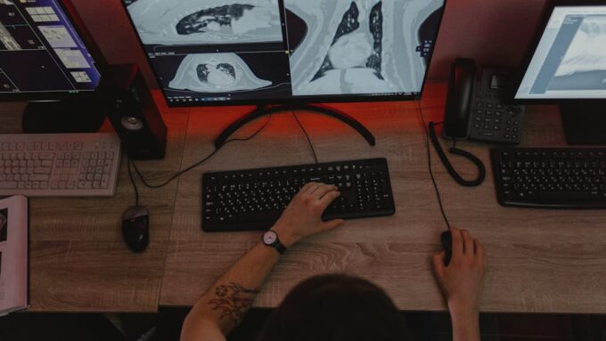 9 Fascinating Tech Trends That are Redefining Healthcare