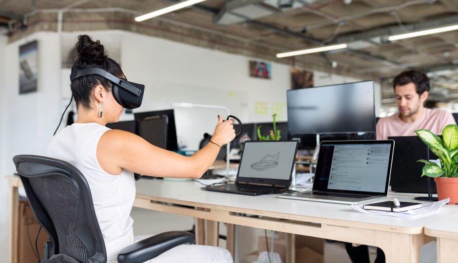 The Hybrid Reality Workspace: Merging Virtual and Physical Offices in 2026
