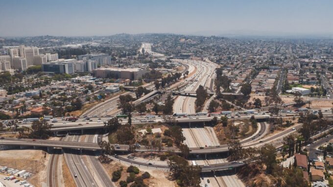 Hyperloop Travel: The Reality of High-Speed Commuting in 2026