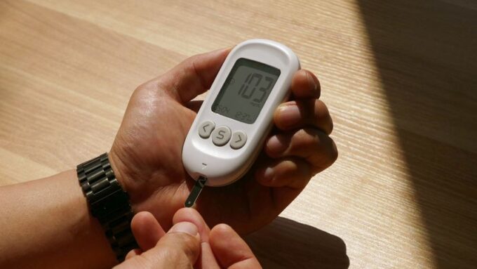 The Handheld Revolution: How 2026 Tech is Transforming Personal Health Monitoring