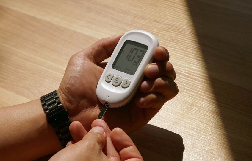 The Handheld Revolution: How 2026 Tech is Transforming Personal Health Monitoring